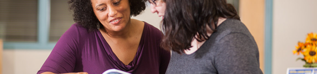 Advisor helps students with enrollment